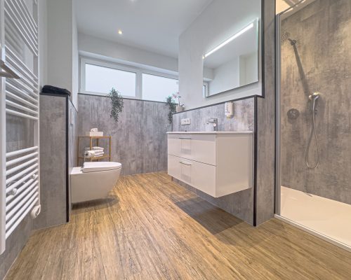 EF2 Bathroom