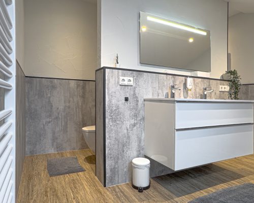 EF2 Upper Bathroom sink